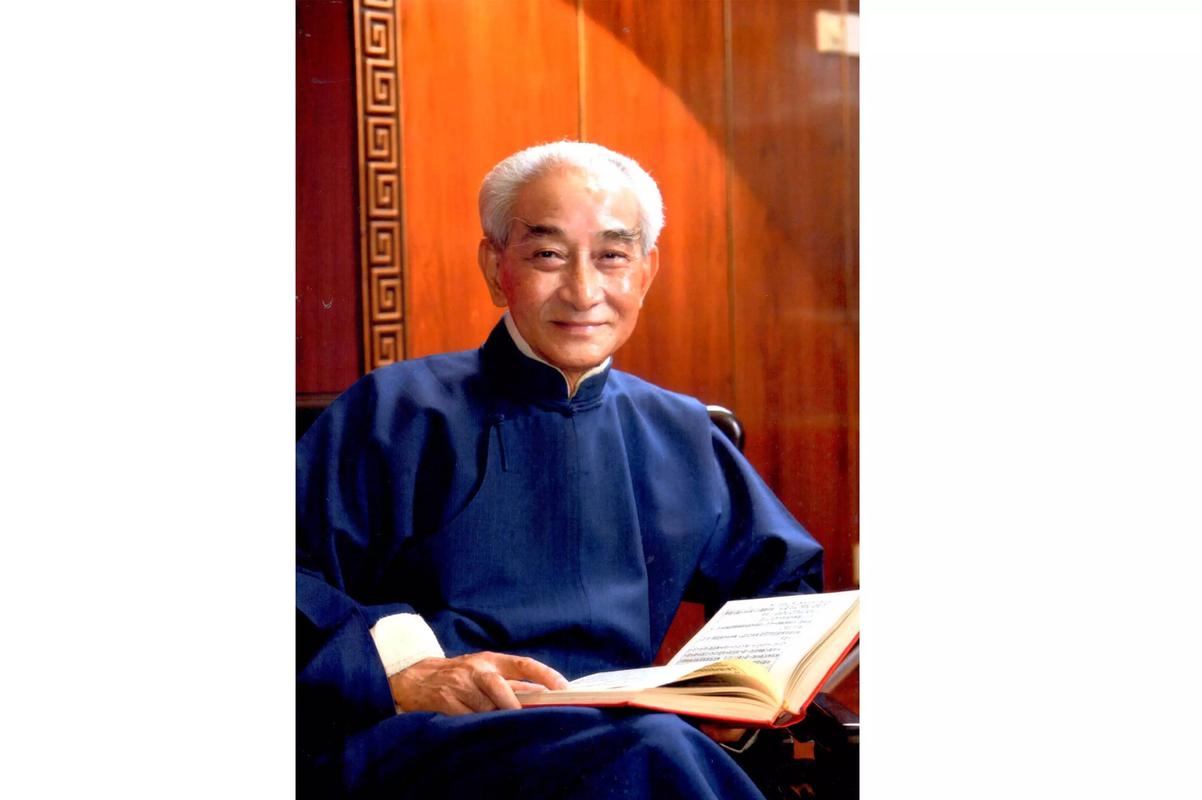 南怀谨的简历